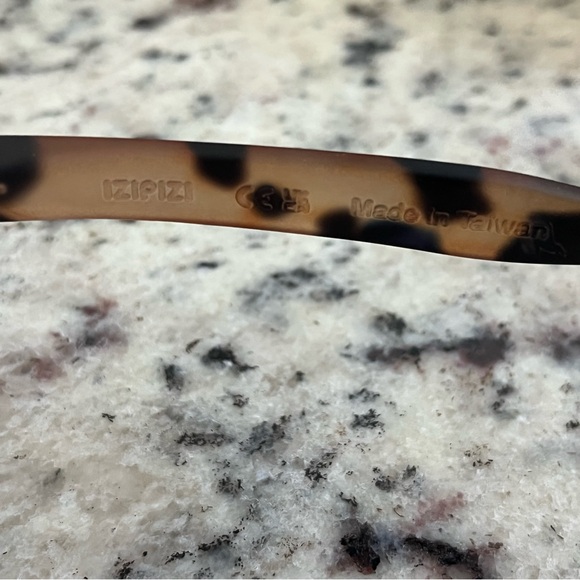 IZIPIZI Paris - Picture 7 of 12